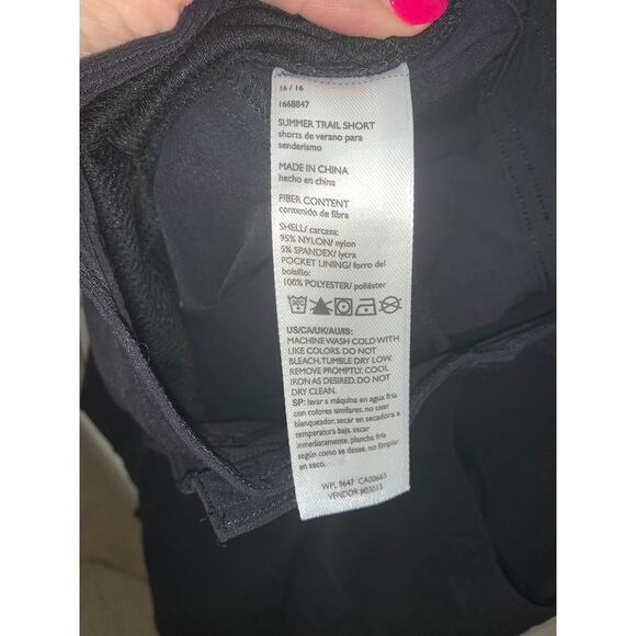 Eddie Bauer Women's‎ Cargo Trail Shorts Black Size 16 Casual - Picture 5 of 8